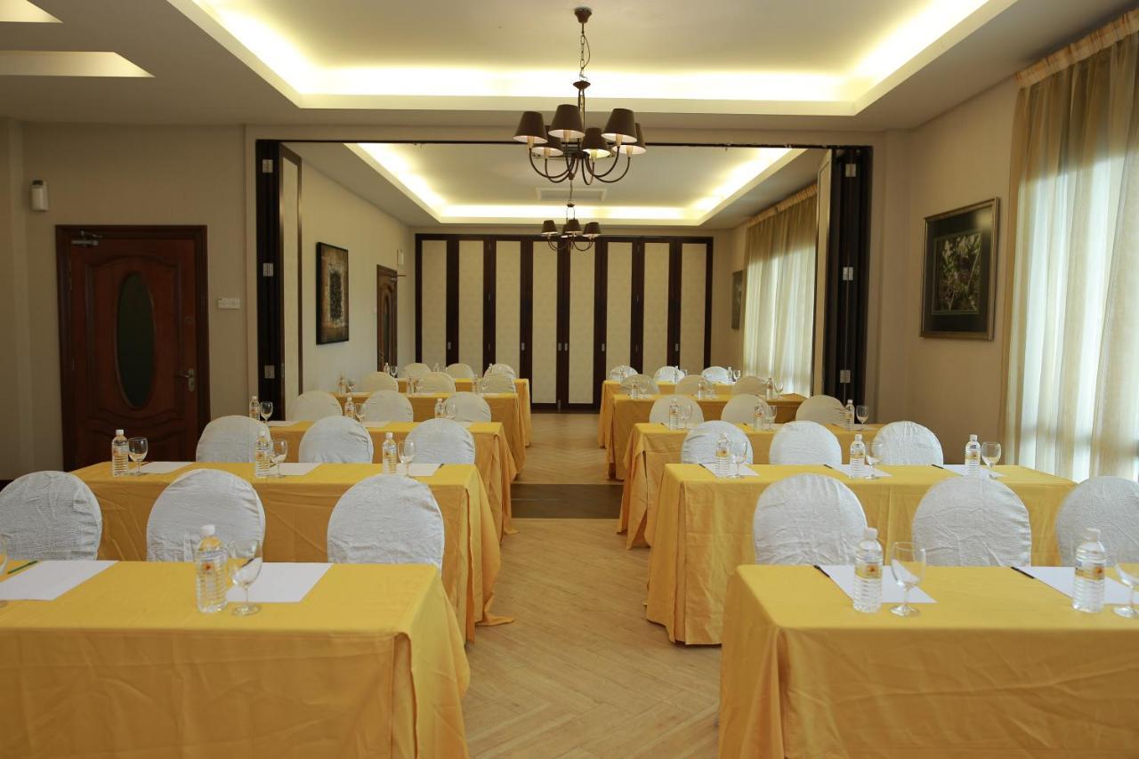 Rpgc การ์เดน โฮเต็ล Hotel อิโปห์ ภายนอก รูปภาพ
