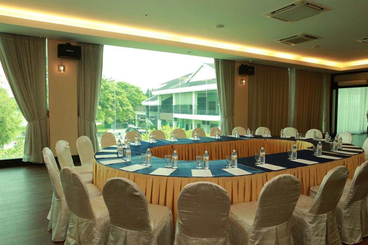 Rpgc การ์เดน โฮเต็ล Hotel อิโปห์ ภายนอก รูปภาพ